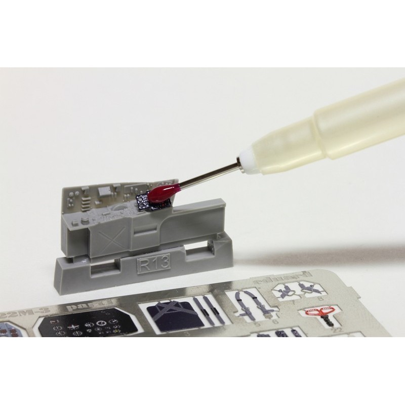 Medium Pick and Place Tool - Image 2