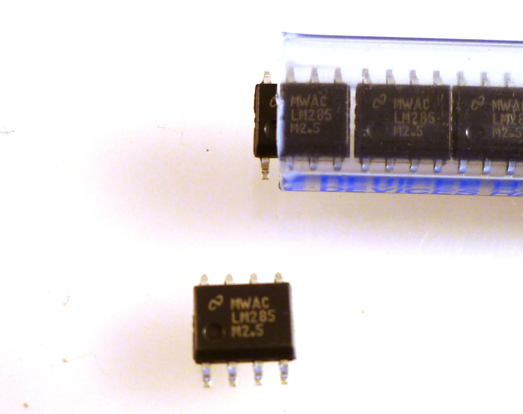 National Semi LM285M-2.5/NOPB Micropower Voltage Ref SOIC-8 OMW1017 - Image 3